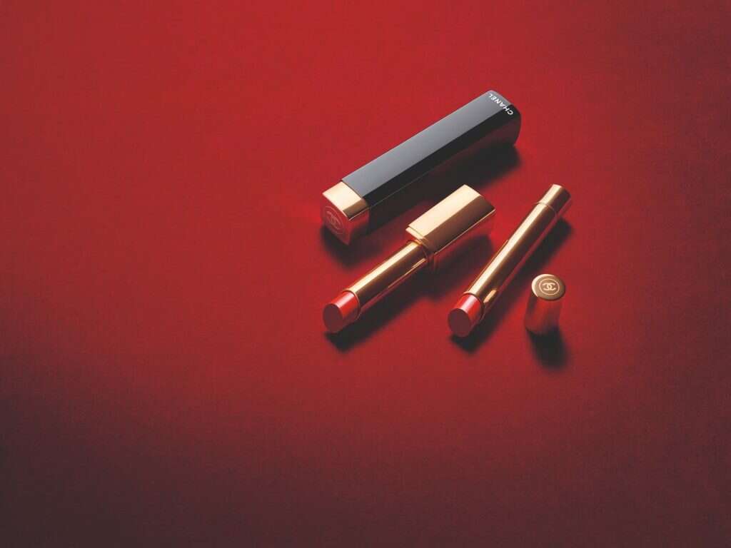 שפתונים של שאנל. | יח"צ חו"ל