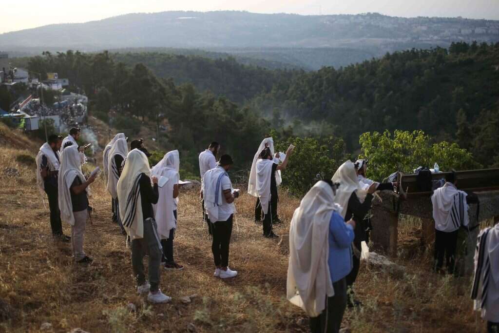רבים מבקשים לחדש את תפילת הלב. מירון, 2016. | דרור ארצי, ג'יני