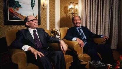 ראש הממשלה הזהיר את הנשיא המצרי מהתנקשות בחייו. בגין וסאדאת בירושלים, 1977. | גטי אימג'ס