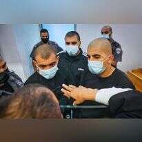 שלושה נאשמים בלינץ' בחייל צה"ל ביפו, מובאים לבית המשפט המחוזי בתל־אביב. | פלאש 90