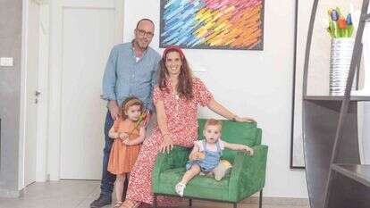 משפחת גרוס פתח־תקווה. | אבישג שאר-ישוב