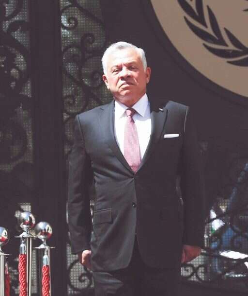 הירדנים שואפים לשלוט ביטחונית על הר הבית. המלך עבדאללה. | EPA הירדנים שואפים לשלוט ביטחונית על הר הבית. המלך עבדאללה. | EPA