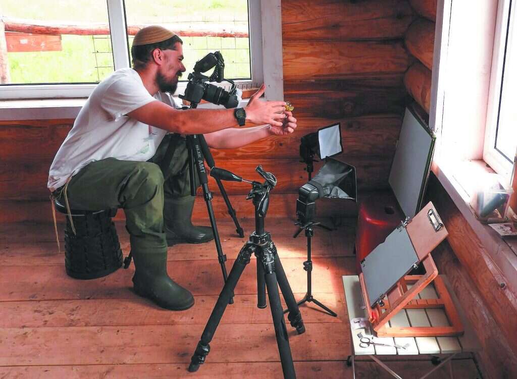 15 ימים, מאות נתונים ואלפי תמונות. בצריף תחנת הטיבוע במונגוליה. | Tuvshinjargal Erdenechimeg