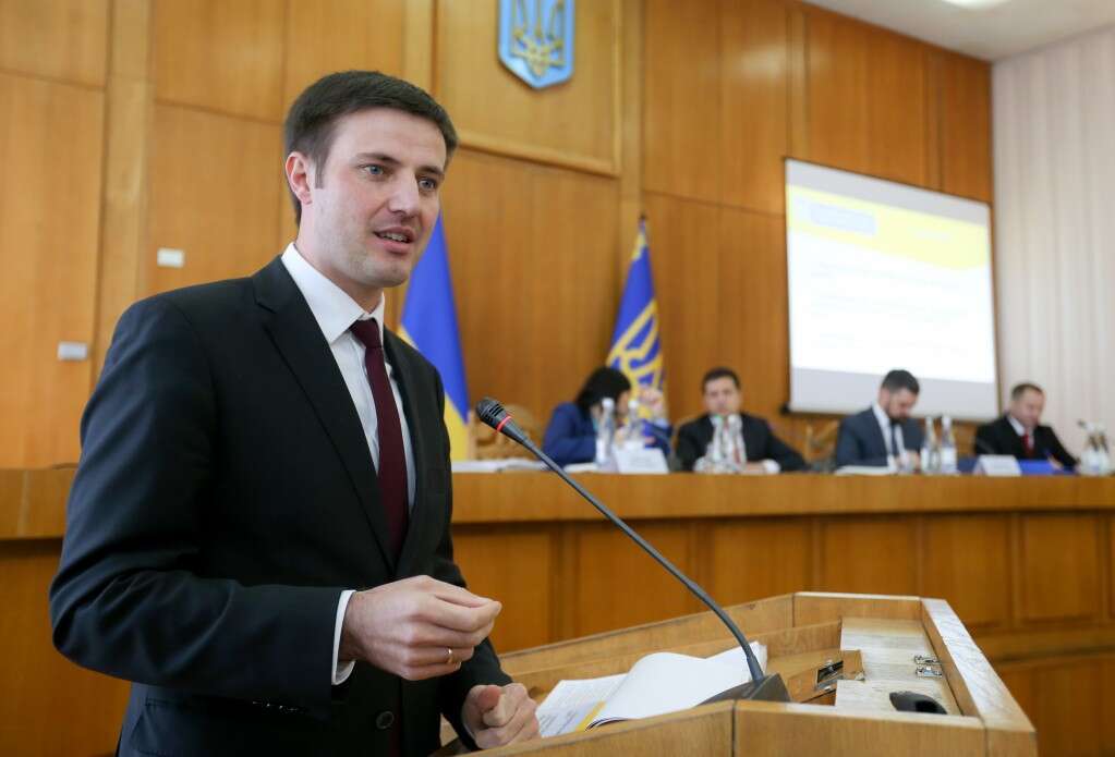 ויסוצקי. | President of Ukraine