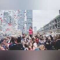 מסיבה בכיכר גבעון. | אור קפלן