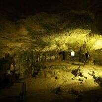 חפירות ארכיאולוגיות. אילוזצרציה. | מרים צחי