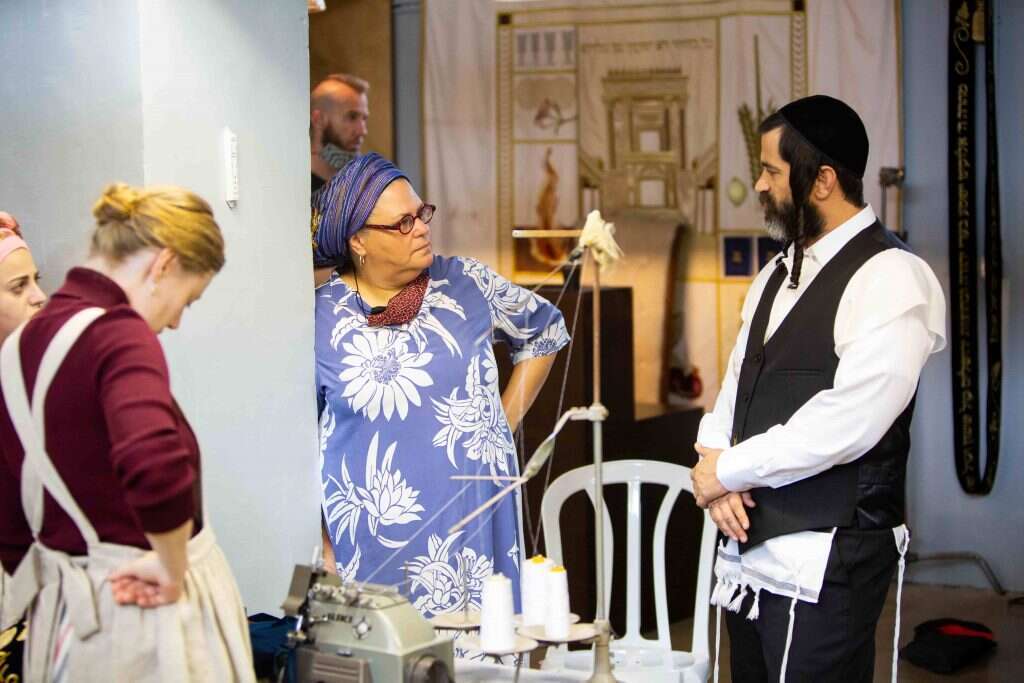 כל דמות מייצגת משהו בי. בורשטין על הסט. | עידן מילמן, באדיבות yes