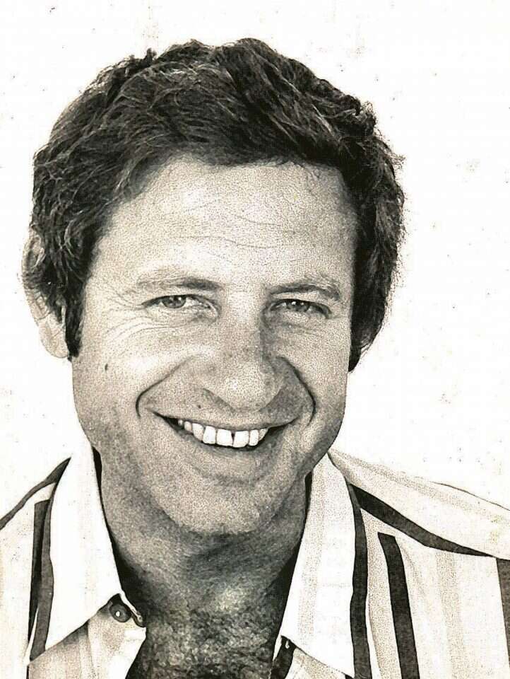 אורי זוהר. | ראובן קסטרו