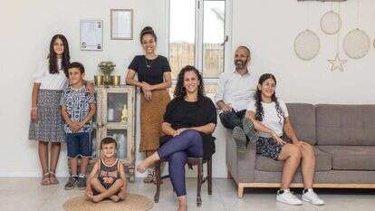 משפחת יצחקי, פרדס־חנה. | אבישג שאר־יישוב