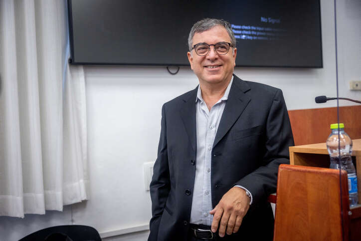 פילבר בבית המשפט. | יונתן זינדל, פלאש 90