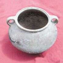 סיר בישול טיפוסי, התגלה בחורבת עתרי בחפירה של רשות העתיקות. | פרופ' בועז זיסו