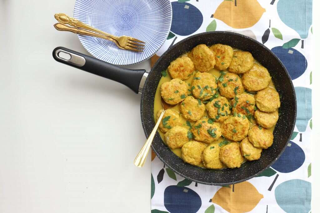 קציצות עוף בקארי. | אפרת ליכטנשטט