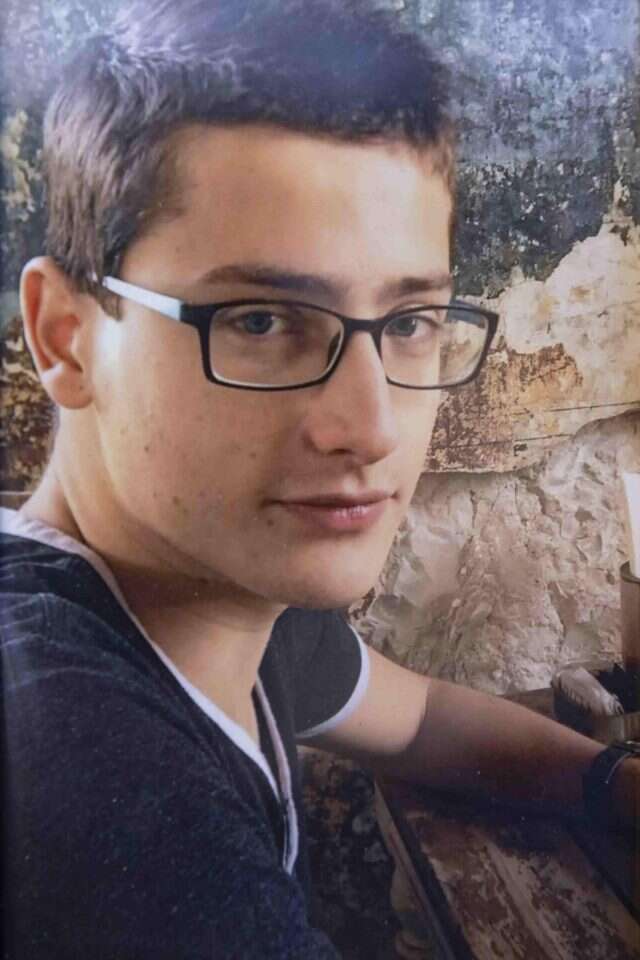 "הייתה לו רגישות חושית עצומה, כאילו אין לו עור". דרור ז"ל. | באדיבות המשפחה