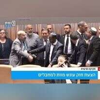 בן־גביר וטיבי מתעמתים בכנסת, השבוע. | מסך מתוך ערוץ כנסת