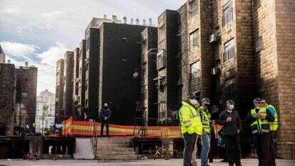 בנייני מגורים בירושלים לאחר שריפה. | יונתן זינדל, פלאש 90