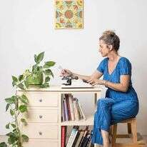 עלמה זהר. | אבישג שאר-ישוב