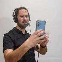 עתניאל רונן, מנהל שיווק. | אייל מרגולין, ג'יני