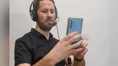 עתניאל רונן, מנהל שיווק. | אייל מרגולין, ג'יני עתניאל רונן, מנהל שיווק. | אייל מרגולין, ג'יני