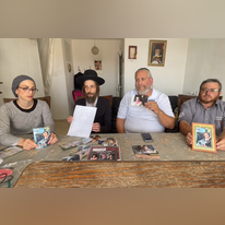 משפחתו של קליינרמן עם שמואל סקט. | דוד זר, קרן עם ישראל חי