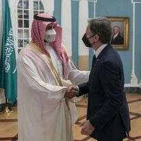 מזכיר המדינה האמריקני אנתוני בלינקן עם סגן שר ההגנה הסעודי חאלד בן־סלמאן בוושינגטון, לפני כחודש. | Ron Przysucha, Public Domain מזכיר המדינה האמריקני אנתוני בלינקן עם סגן שר ההגנה הסעודי חאלד בן־סלמאן בוושינגטון, לפני כחודש. | Ron Przysucha, Public Domain