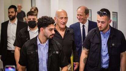 אולמרט ועו"ד טיטונוביץ בבית המשפט השבוע. | אבשלום ששוני, פלאש 90