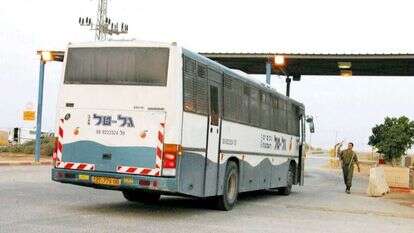 מעבר אלנבי. | מרים צחי