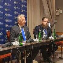 סגן ראש ממשלת הונגריה. | יאיר קראוס