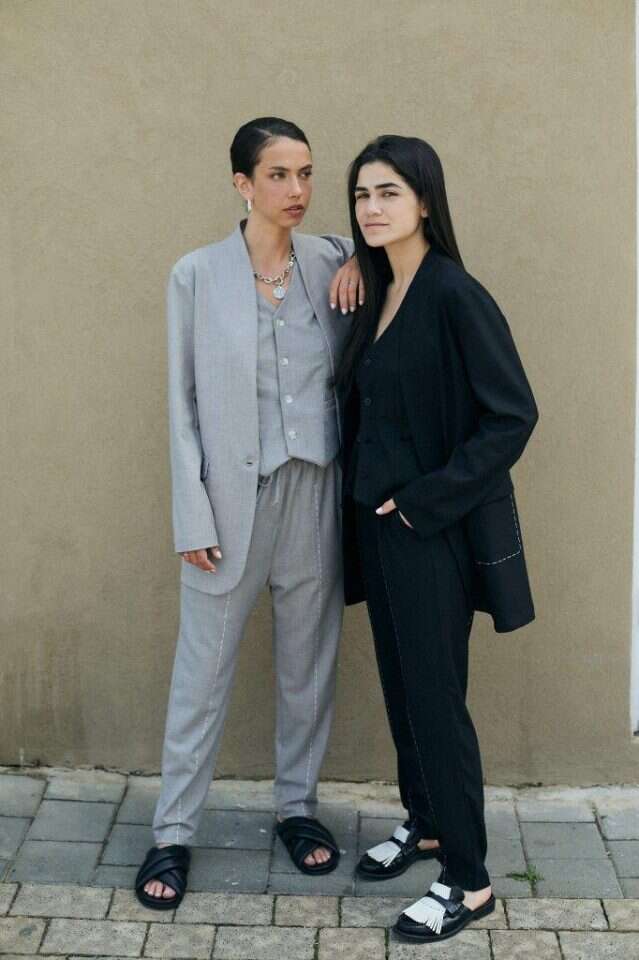 נאווי ל-dress code. | יח"צ