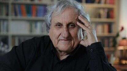 א. ב. יהושע. | ראובן קסטרו