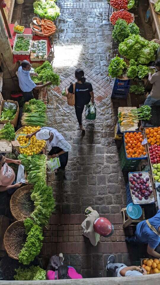 השוק המקומי. | רינה נקונצ'ני