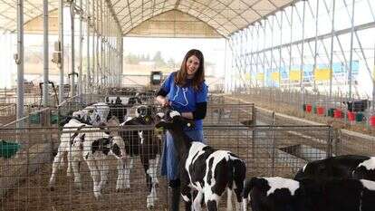 ד"ר סיון לאקר. | יעל (פרוינד) אברהם