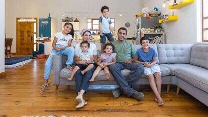 משפחת חביביאן, יתד. | לירון מולדובן