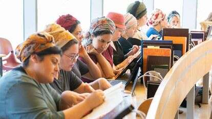 עמיתות כולל דעה בבית המדרש מדרשת לינדנבאום. קרדיט | גארד ברנשטין עבור אור תורה סטון