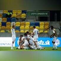 שחקני נבחרת ישראל חוגגים. | AFP