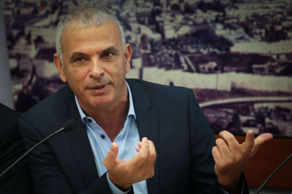 כחלון. | פלאש 90