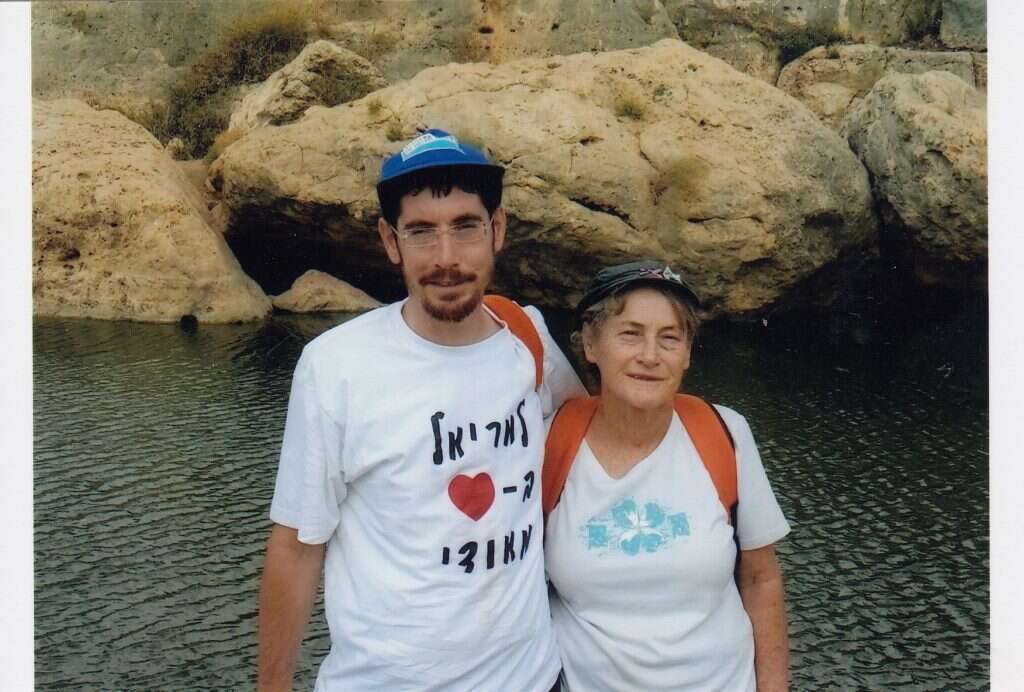 "מגיע לו שיזכרו אותו, ומי יעשה את זה אם לא אני". שרה ואריאל. | מתוך האוסף המשפחתי