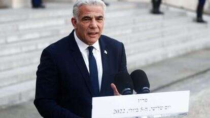 לפיד בפריז. | EPA