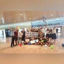 קבלת הפנים למשפחת דה קוסטה על ידי קהילת דולב. | בני עקיבא העולמית