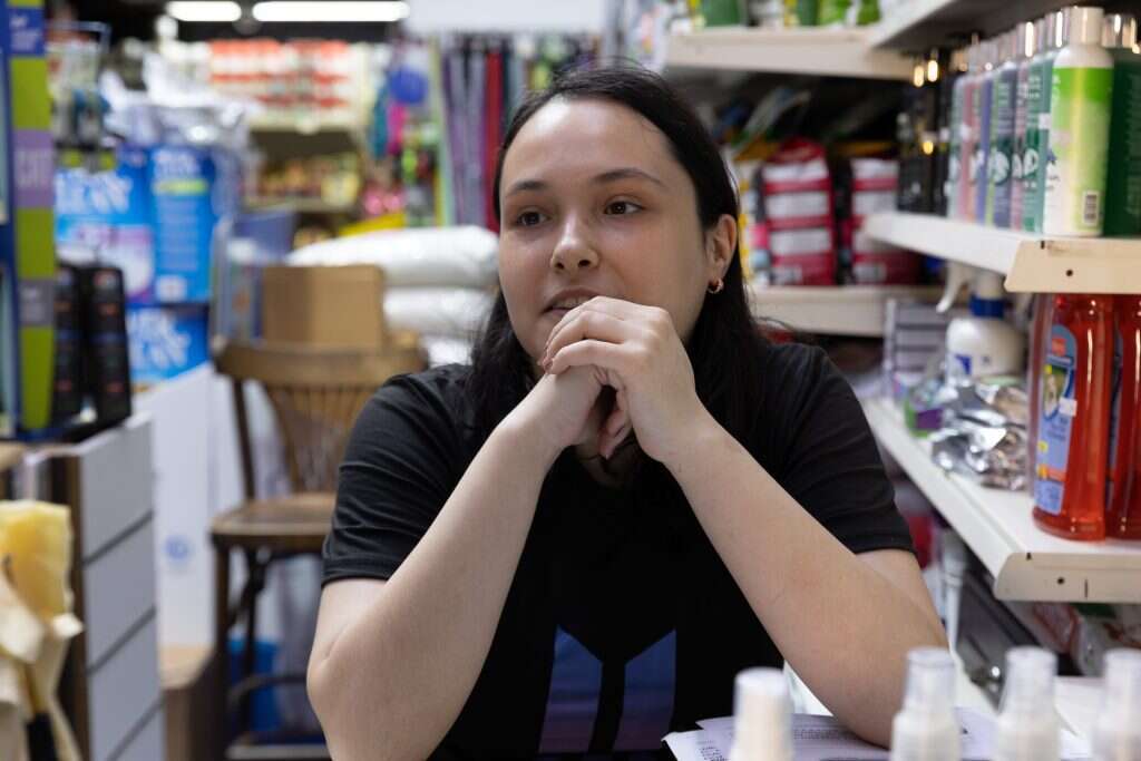 אניטה. | יוסי אלוני