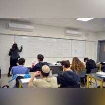 לפני הקניית ידע, עלינו לגדל בני אדם. | יוסי זליגר