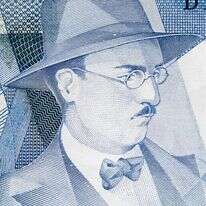 בביתו התגלו למעלה מ־ 25 אלף דפים בכתב ידו. דיוקן המשורר על שטר פורטוגלי. | שאטרסטוק