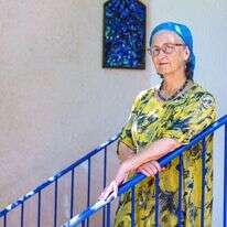 שרה פרידלנד בן־ארזה. | אנצ'ו גוש, ג'יני