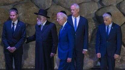 הבין לאן נושבת פה הרוח. לפיד וביידן ביד ושם. | אוליבייה פיטוסי, פלאש 90