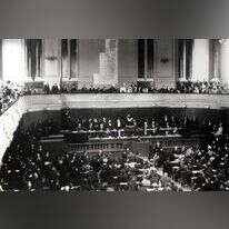 הרצל נואם בקונגרס הציוני השני בבזל, 1898. | לע"מ הרצל נואם בקונגרס הציוני השני בבזל, 1898. | לע"מ