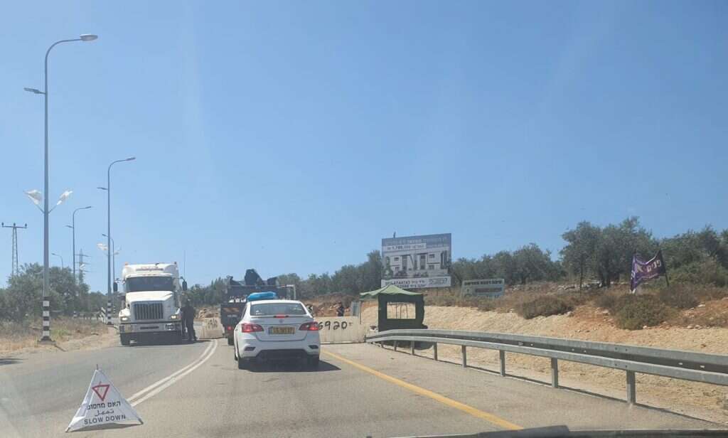 המחסומים בכבישי יו"ש. | אסף גבור המחסומים בכבישי יו"ש. | אסף גבור