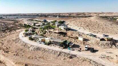 היישוב שיזף. | זאב דיקמן, סטודיו לופי