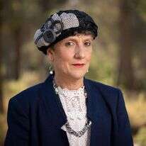 שולי מועלם-רפאלי. | שריה דיאמנט