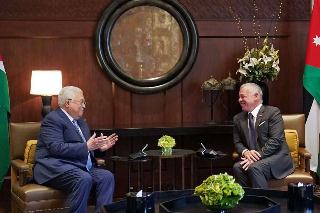 עבדאללה השני ואבו מאזן. | AFP עבדאללה השני ואבו מאזן. | AFP