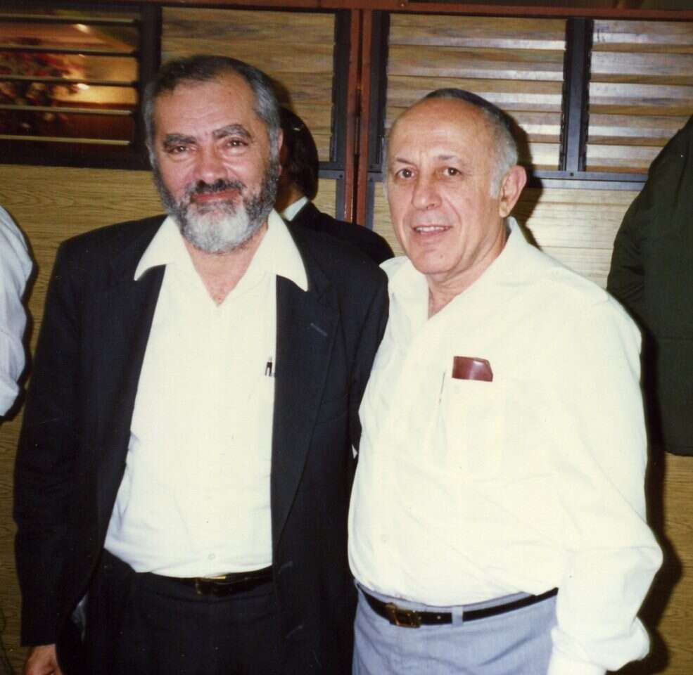 ידידות רבת שנים. עם הרב מאיר כהנא. | ארכיון יעקב חרותי ידידות רבת שנים. עם הרב מאיר כהנא. | ארכיון יעקב חרותי