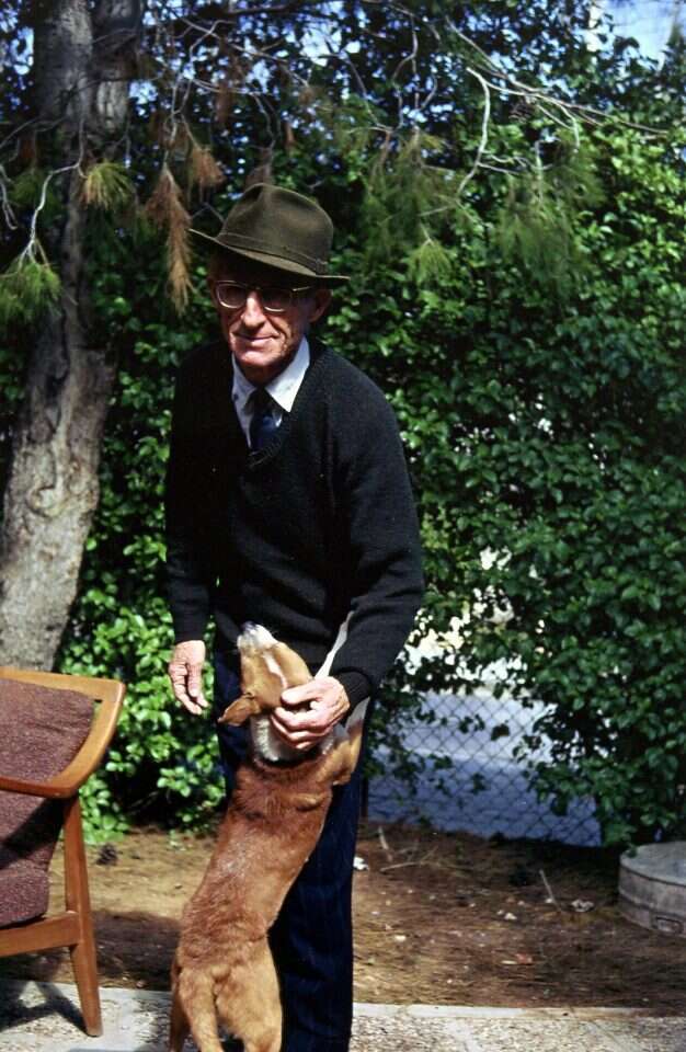 אחוות נרדפים. אורי צבי גרינברג. | יעקב חרותי אחוות נרדפים. אורי צבי גרינברג. | יעקב חרותי